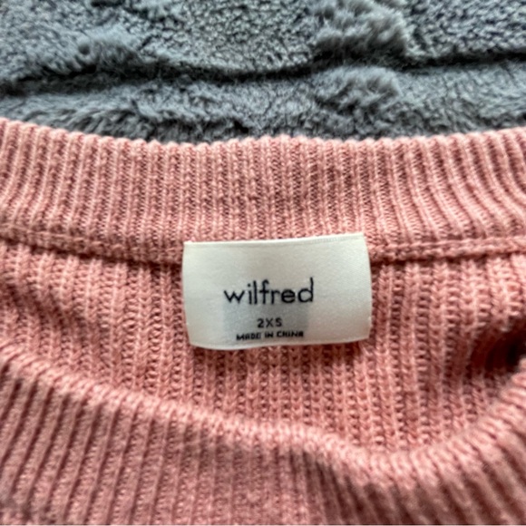 Sweater - Picture 5 of 6